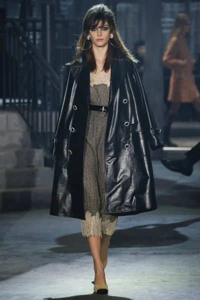 Look 52